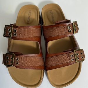 Steve Madden Girls bbeacon leather slip on slide sandals Size 2